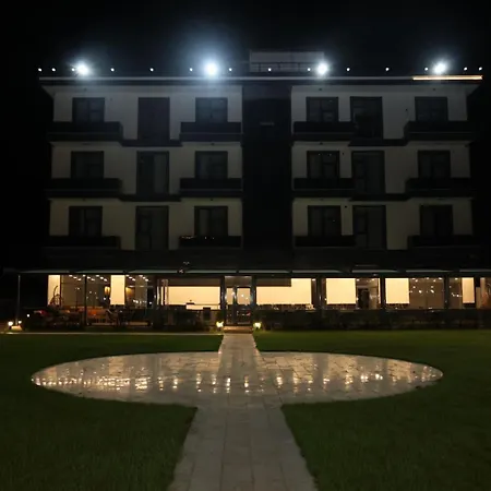 Yamanlife Hotel